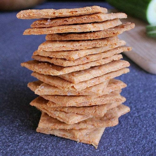 Crunchy Low Carb Cheese Crackers