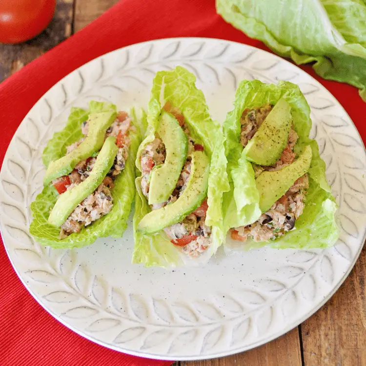 Lettuce Wraps with Spanish Tuna and Avocado