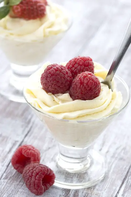 Easy White Chocolate Mousse